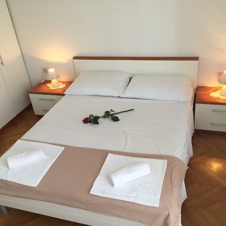 Apartment Trstenik Сплит Экстерьер фото
